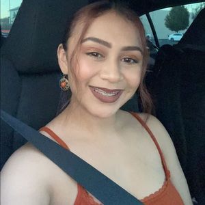 Meet your Posher, Celina